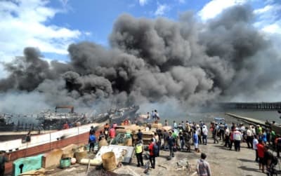 Incêndio em porto de Bali destrói quase 40 barcos de pesca