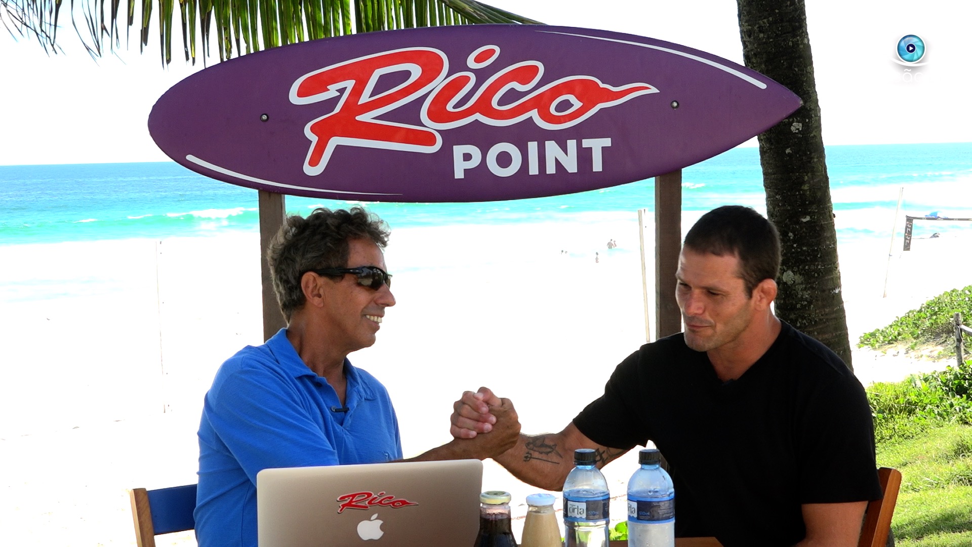 Kitesurf na Barra: Rico entrevista Andre da “Bintang”, surfista e empresário