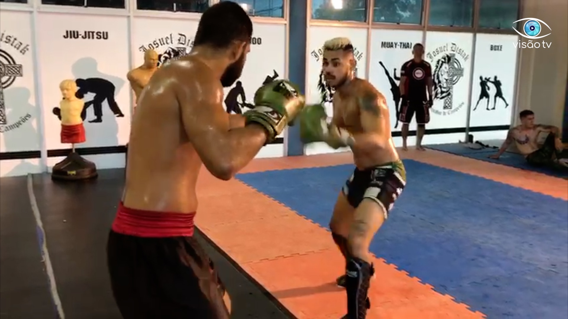 Treino pesado de MMA – Pedro Escamoso se prepara para o Jungle Fight