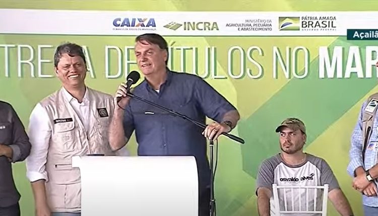 Durante evento no Maranhão, apoiadores de Bolsonaro chamam Renan Calheiro de ‘vagabundo’