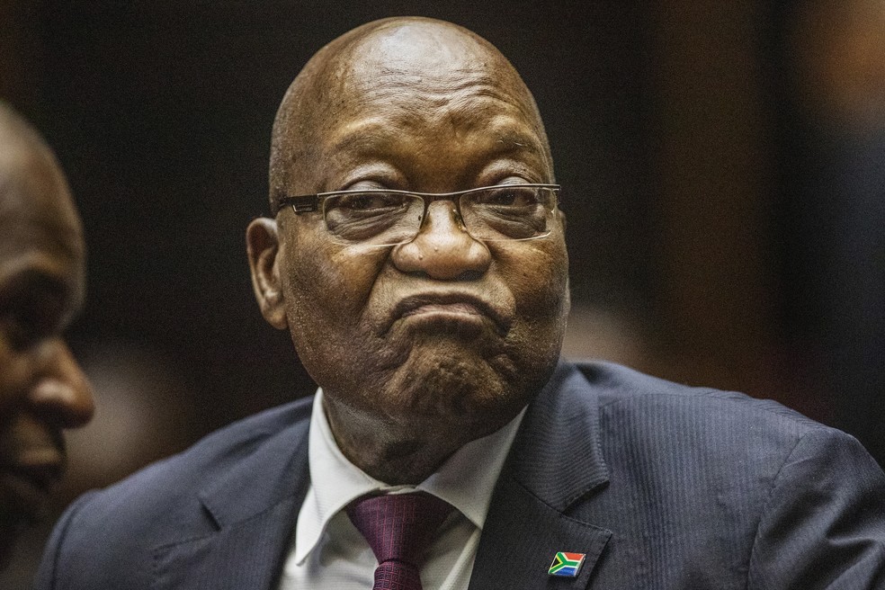 Ex-presidente da África do Sul é preso por desacato à autoridade