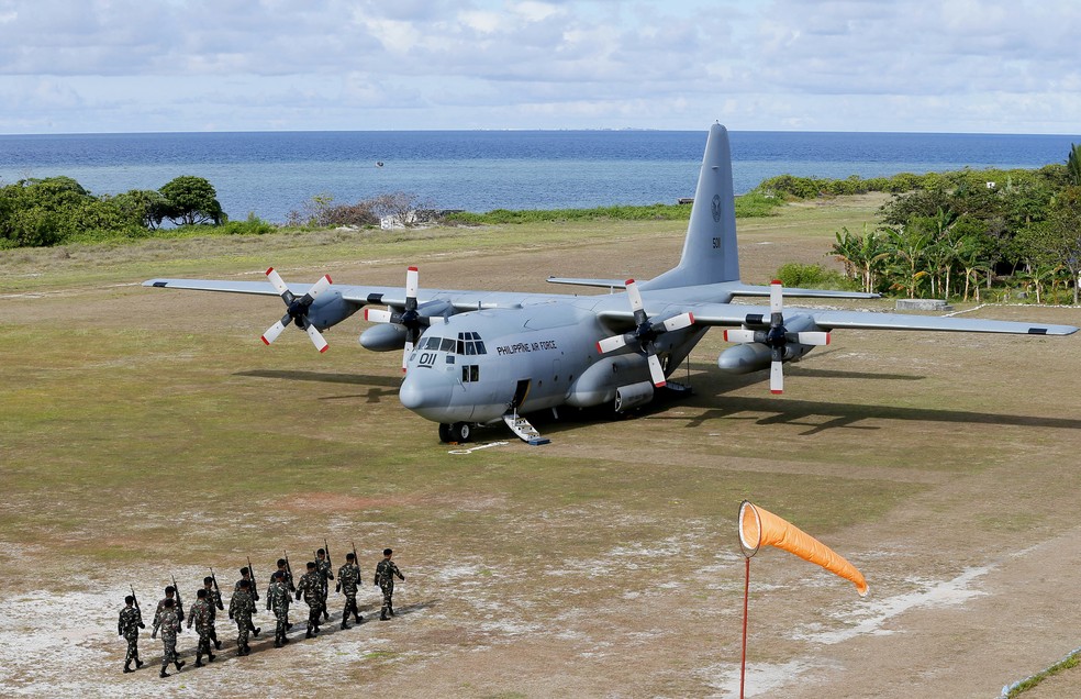 avião C-130 que se acidentou nas Filipinas