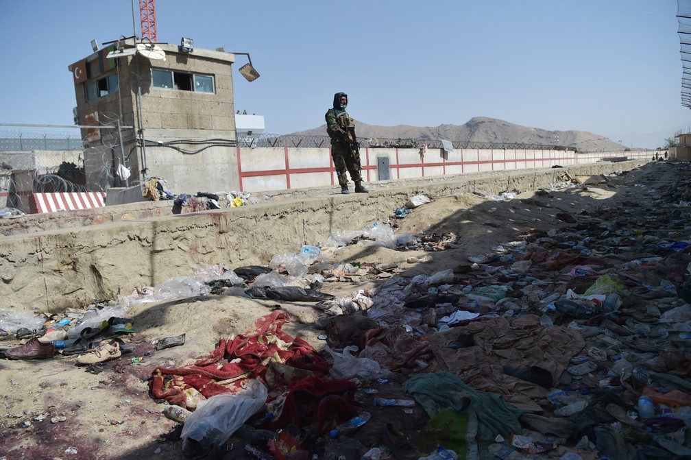 Passa de 180 o número de mortos em atentado no aeroporto de Cabul