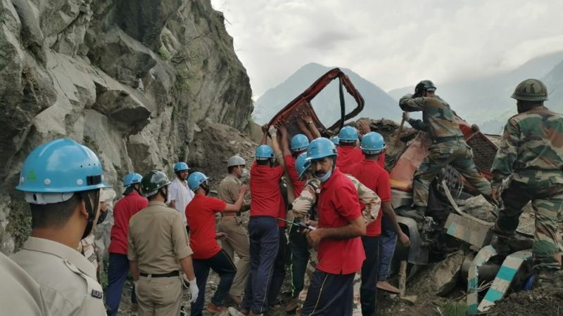 Deslizamento de terra no Himalaia deixa ao menos 10 mortos na Índia