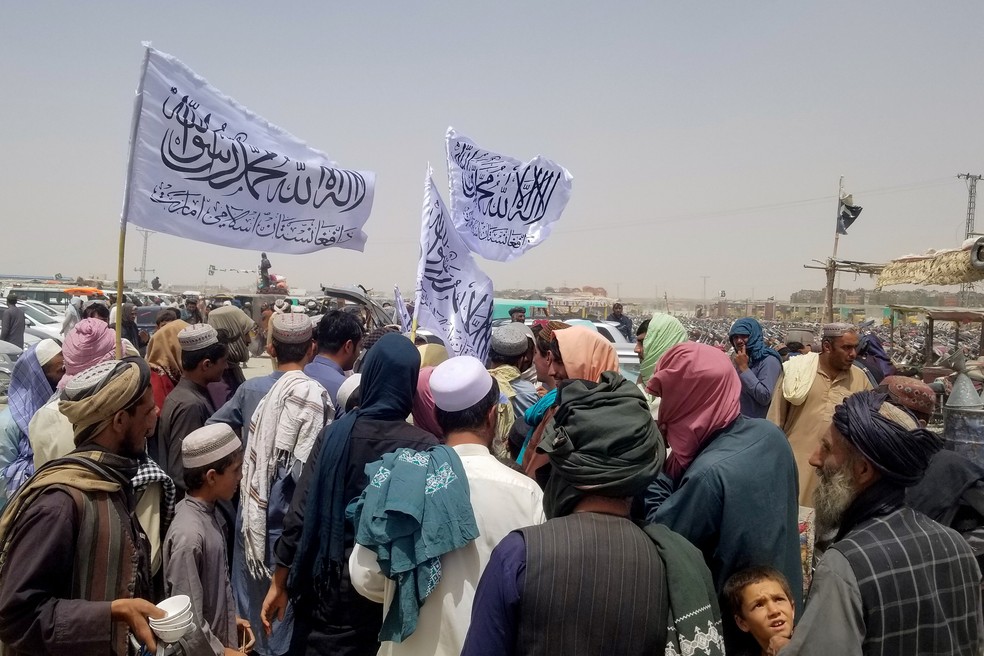 Talibã reprime protesto e deixa 3 mortos em cidade perto de Cabul