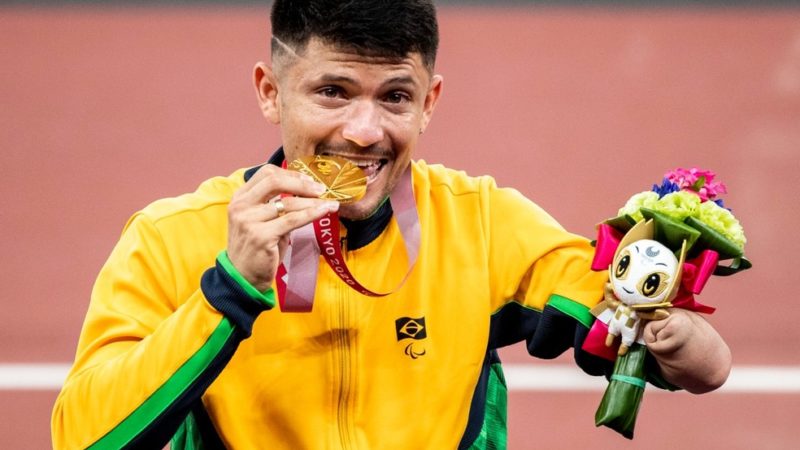 Brasil soma 5 ouros e dá um salto no quadro de medalhas