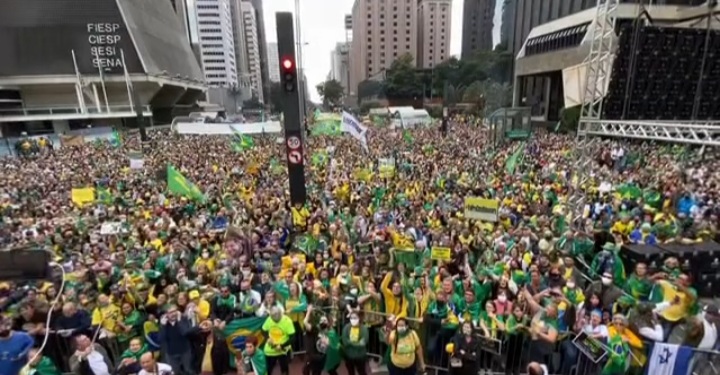 Bolsonaro reúne milhões de brasileiros por todo o Brasil e faz discurso em Brasília e São Paulo!