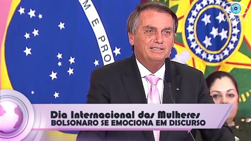 Bolsonaro se emociona ao falar da falecida mãe, no Dia Internacional das Mulheres