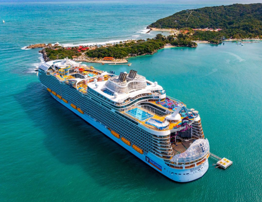Maior navio do mundo: “Wonder of the Seas” parte rumo ao Caribe