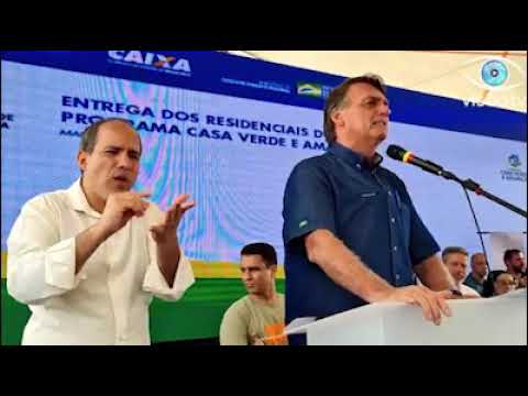 Bolsonaro leva multidão ao delírio, em Maceió, Alagoas