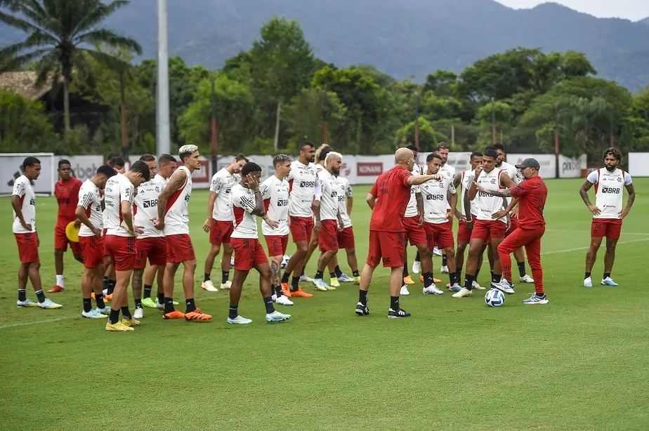Novo técnico do Flamengo, Sampaoli, cria expectativa por mudanças no time