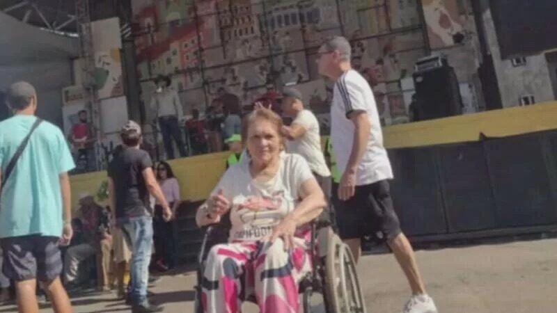 Idosa cadeirante morre após cair de ônibus no Rio