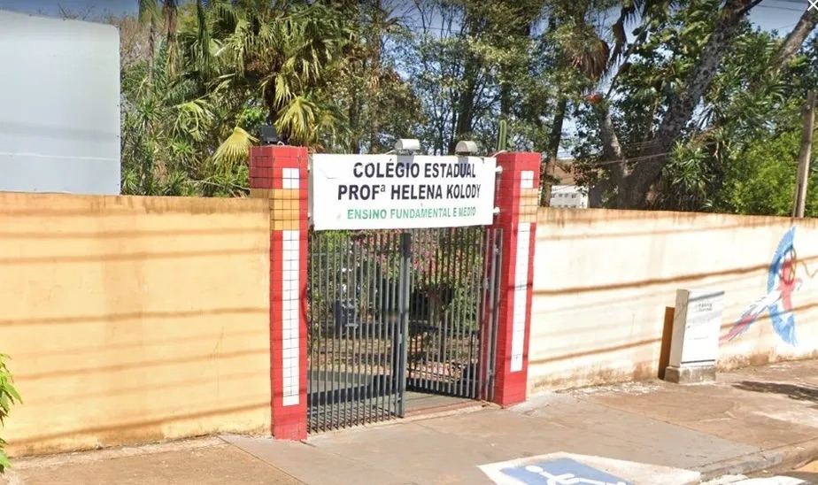 Ex-aluno invade escola e mata dois a tiros em Cambé, no Paraná